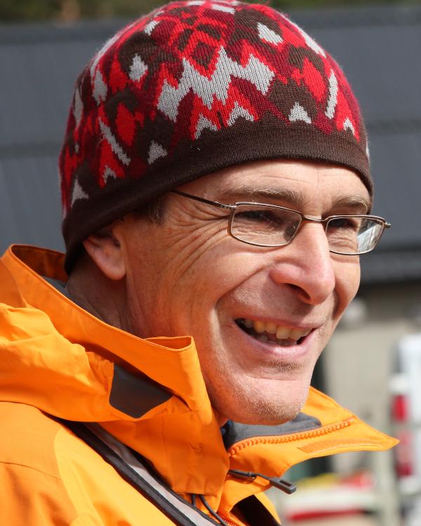 Mr Stephen Macdonald